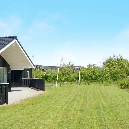 8 Person Holiday In Tarm Hemmet