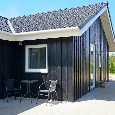 8 Person Holiday In Tarm